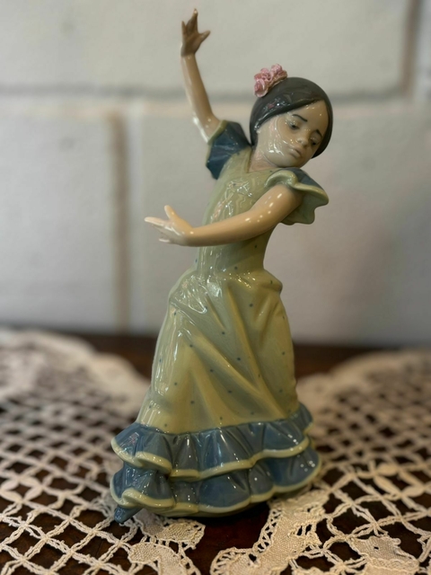 Lladró "Lolita" Bailadora de Flamenco # 5192 - comprar online