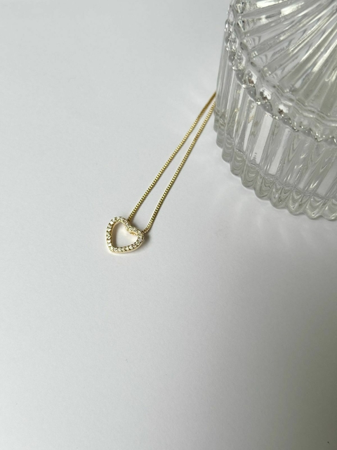 Colar Coração Vazado