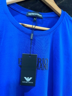 Camisa Armani I Báscia na internet