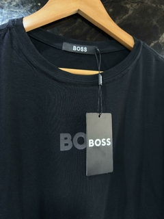 Camisa Hugo Boss I Name Logo na internet