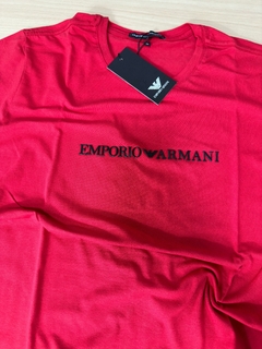 Camisa Armani I Logo armani na internet