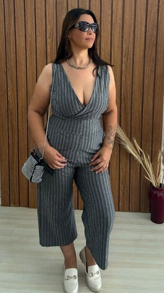 Macacão Listrado Patricia na internet