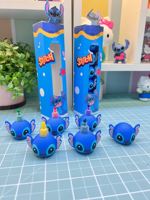 Torre de marca texto hello e Stitch