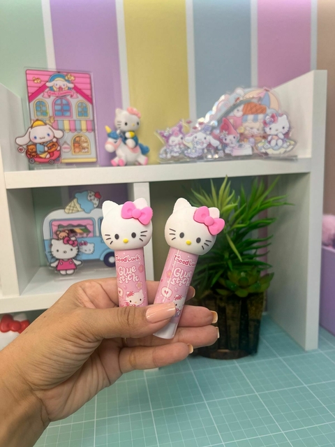 Cola batão Sanrio Faces- Hello Kitty