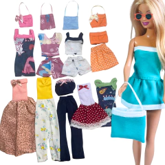 Kit Estiloso com 11 Looks e 5 Acessórios Bolsinha pra boneca - comprar online