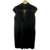 Vestido preto Jeane Steiner com detalhes dourados, visto de costas, exibindo um corte elegante na parte superior.
