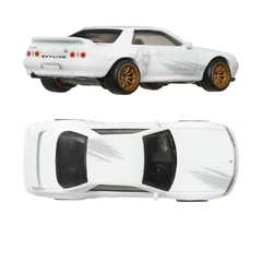 Hot Wheels Premium Nissan Skyline GT-R Bnr32 Série Boulevard - Hobby Motor