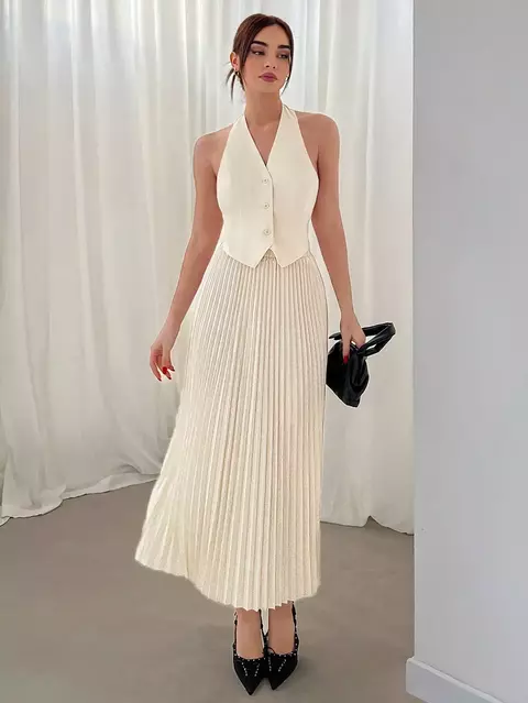 Conjunto com Colete e Saia Plissada