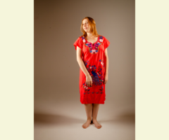 Vestido Coral Pavão Encanto Artesanal - comprar online