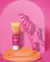 Imagem da linha Melissa o Boticário, apresentando um creme para os pés e uma sandália rosa em um fundo colorido.