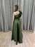 Vestido de festa longo nula manga, com babado estruturado, saia evasê e fenda - Verde Oliva - comprar online