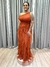 Vestido de festa longo nula manga, com babado na vertical e brilho - Terracota