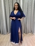 Vestido de festa longo manga curta, fenda e tecido fluido - Azul Marinho