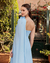 Vestido de festa longo nula manga, com aplicação de flor, capa e fenda - Azul Serenity na internet