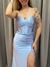 Vestido de festa longo alça com corselete, drapeado, fenda e trançado nas costas - Azul Serenity - Muzza | Vestidos de Festa para Madrinhas, Formandas e Convidadas