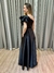 Vestido de festa longo nula manga, com babado estruturado e com bolso - Preto - loja online