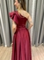 Vestido de festa longo nula manga, com babado estruturado e com bolso - Marsala