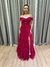 Vestido de festa longo ombro a ombro, com babado na saia e fenda - Fucsia na internet