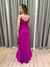 Vestido de festa longo alça com brilho, decote em V, detalhe em nó e fenda frontal - Fucsia - comprar online