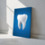 Quadro Dente Branco Fundo Azul Dentista