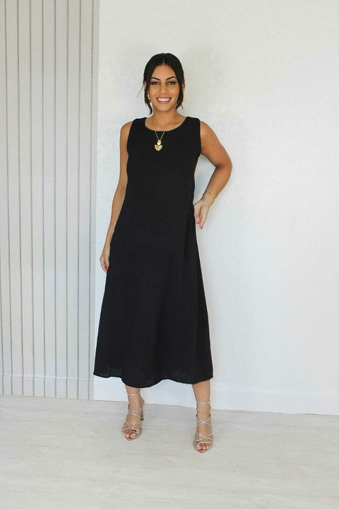 Vestido midi cavado preto