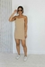 Vestido curto decote nas costas nude
