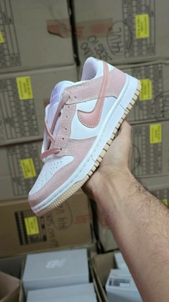 Nike Low: "Estilo y Comodidad" + de REGALO un par de medias Nike!! en internet