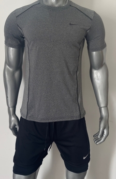 2 X 1 en REMERAS DRI FIT NIKE - comprar online