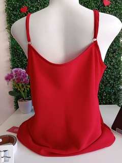 Regata Crepe Vermelho na internet
