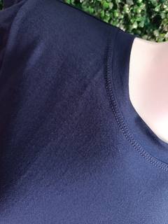Blusa Muscle Tee em Viscolycra Azul Marinho - Vista & Revista