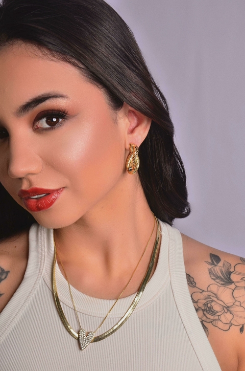 COLAR CORAÇÃO CRAVEJADO