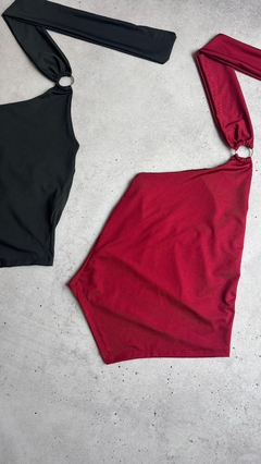 Top irregular hebilla lazo