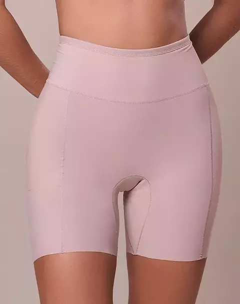 Bermuda bundex e realce quadril