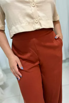 Calça May na internet