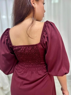Vestido Vanessa na internet