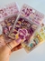 Blister Cardela de Adesivo Funny com Espátula é a escolha perfeita para quem adora personalizar seus projetos com um toque de diversão!