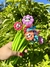 Caneta Fofa Flor Panda com design encantador de flor e panda, esta caneta flexível é ideal para tornar suas anotações mais divertidas e leves.