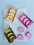 A Caixa Borracha Rocambole vem com 3 mini borrachas em forma de rocamboles deliciosos, com detalhes que parecem de verdade! 