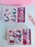Caixinha Adesivos + Washi Tapes Hello Kitty! Uma combinação perfeita de fofura e criatividade para os amantes dessa icônica gatinha!