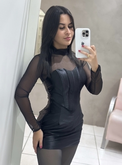 Conjunto Acetinado Cropped e Saia C/Short Embutido