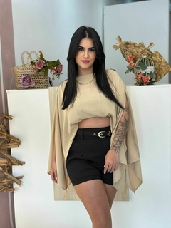 Cropped Capa Bege na internet