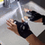 Luva com lanterna LED a prova d'água multiuso - FingerLight - comprar online