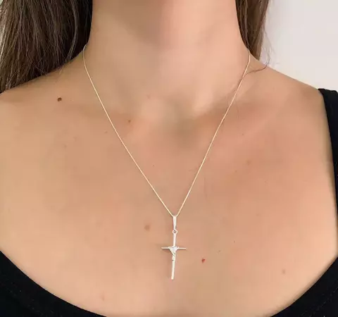 Colar de Prata 925 Cruz Fio Torcido 45cm