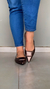 Slingback com detalhe geométrico - cor Ônix na internet