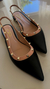 Slingback inspiração com spaikes - cor preta - Dápri Calçados