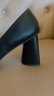 Scarpin cor preta salto bloco 8 cm - Último Par na internet