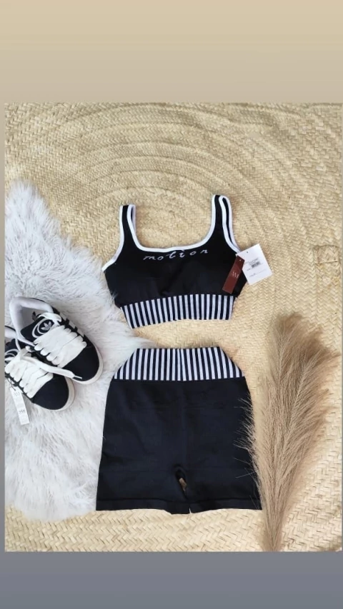 Conjunto Fitness Feminino Cropped e Shorts