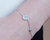 Pulseras con aplique en internet