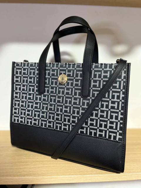 Cartera Tommy Hilfiger de mano y bandolera