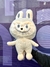 PELUCHE LABUBU + COLCHA en internet